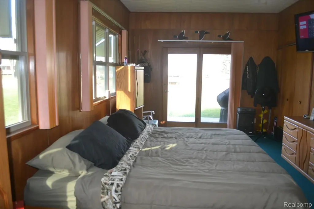 2347 E Bay Ridge Drive Au Gres City MI 48703