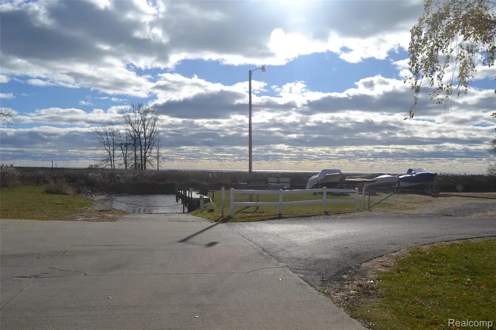 2347 E Bay Ridge Drive Au Gres City MI 48703
