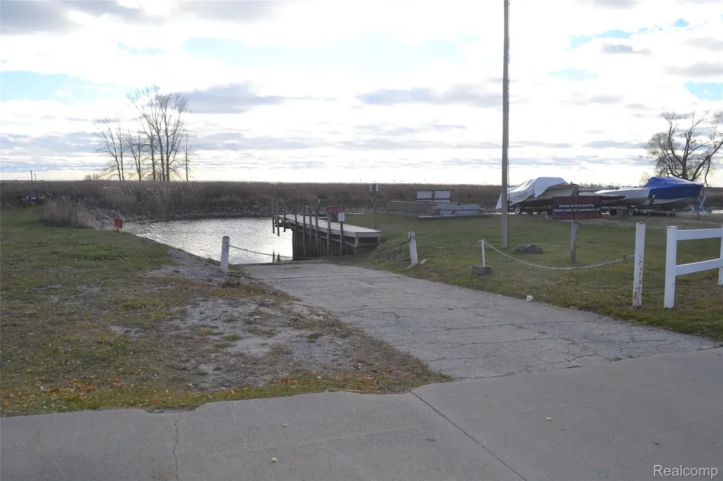 2347 E Bay Ridge Drive Au Gres City MI 48703