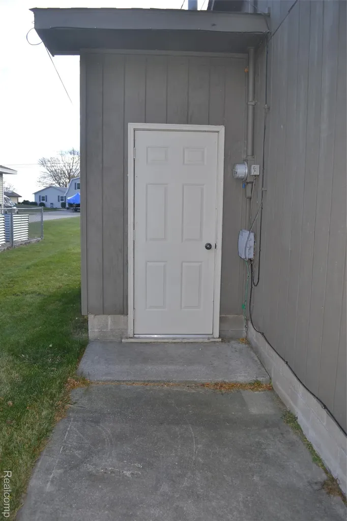 2347 E Bay Ridge Drive Au Gres City MI 48703