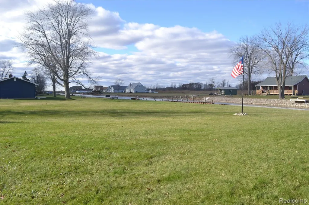 2347 E Bay Ridge Drive Au Gres City MI 48703