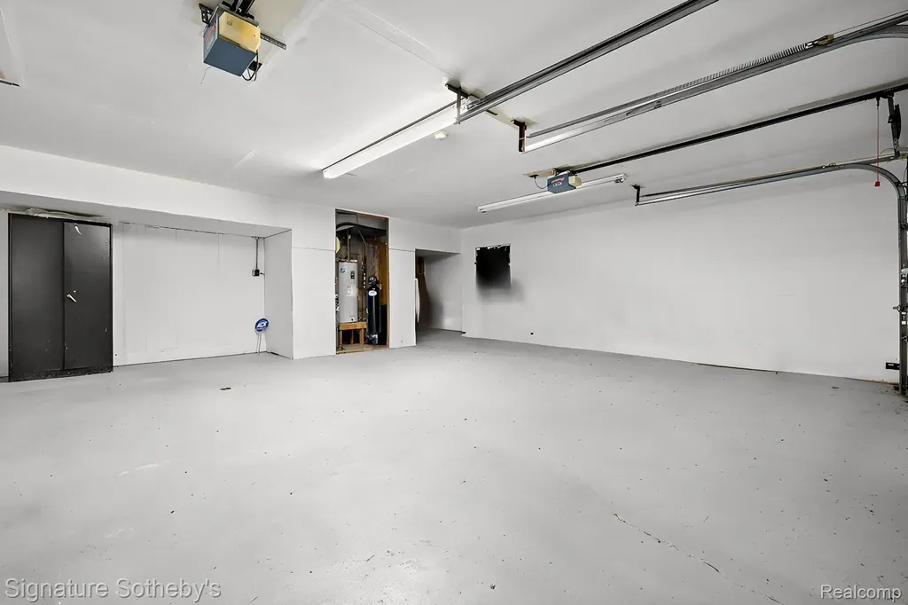 16475 17 1/2 Mile Road Marshall City MI 49068