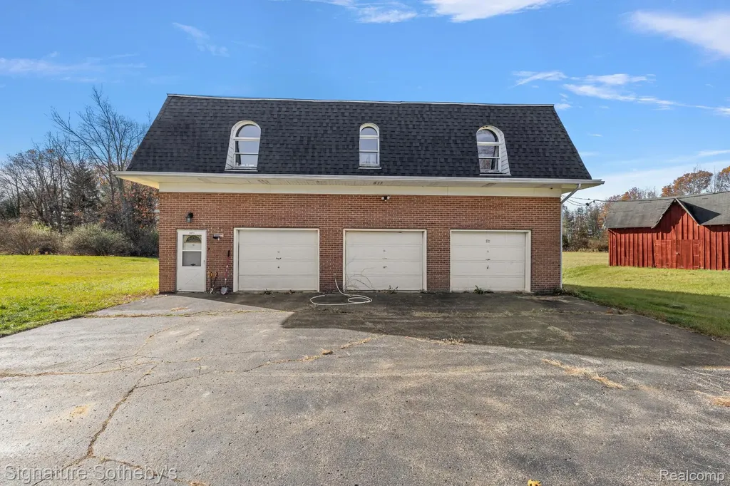16475 17 1/2 Mile Road Marshall City MI 49068