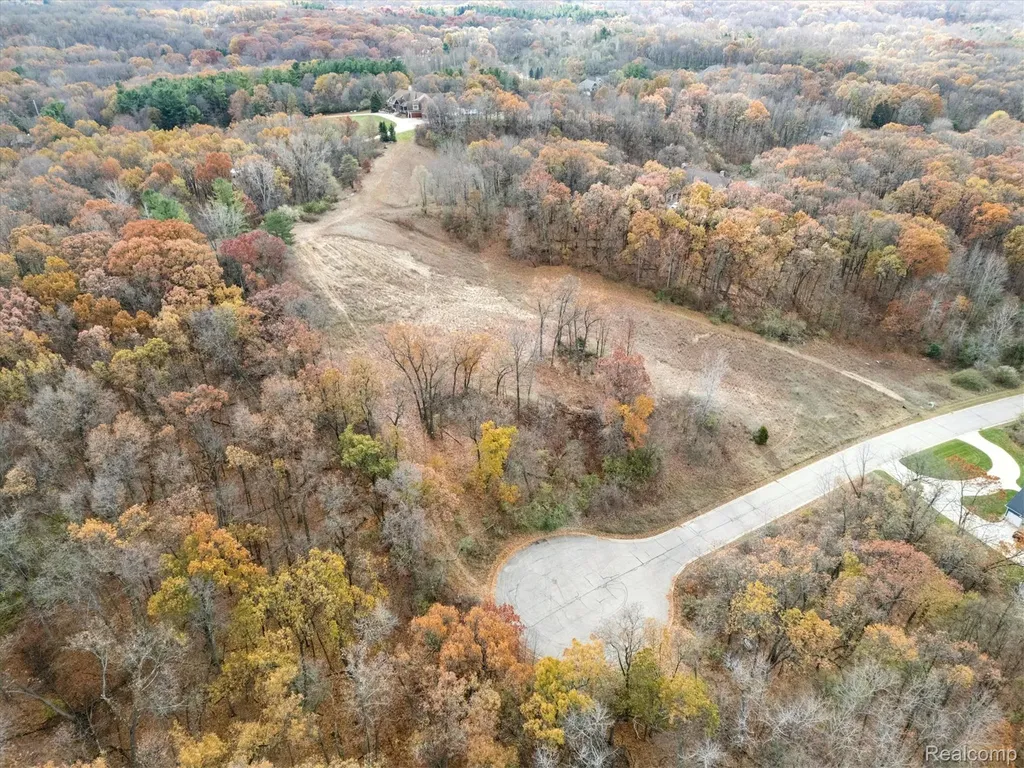 9410 Grand Summit Drive Fenton City MI 48430