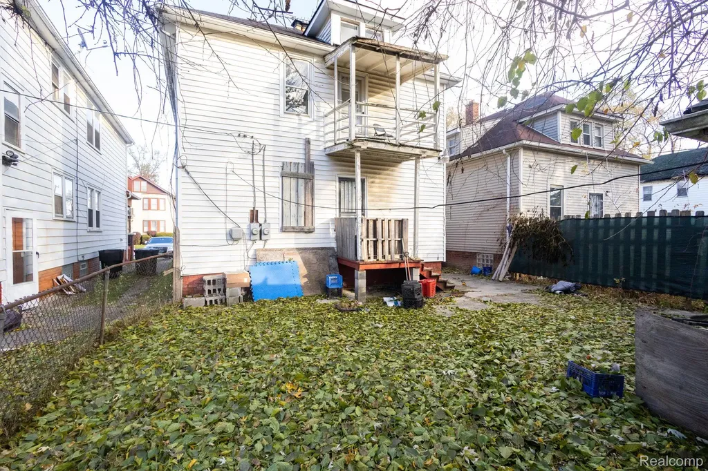 7505 Prairie Street Detroit City MI 48210