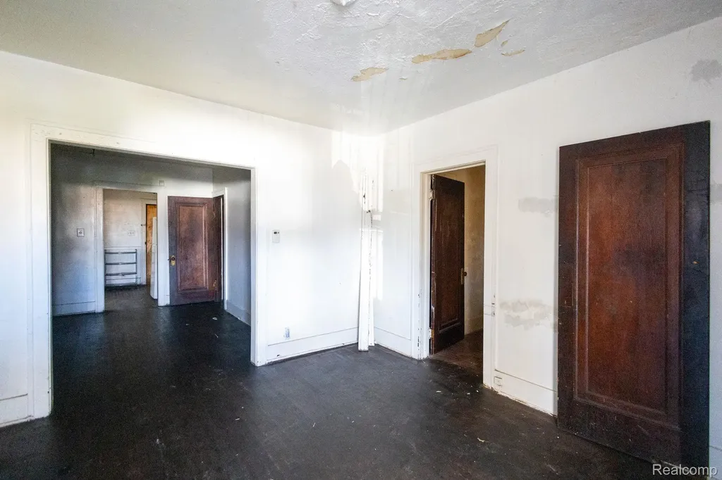7505 Prairie Street Detroit City MI 48210