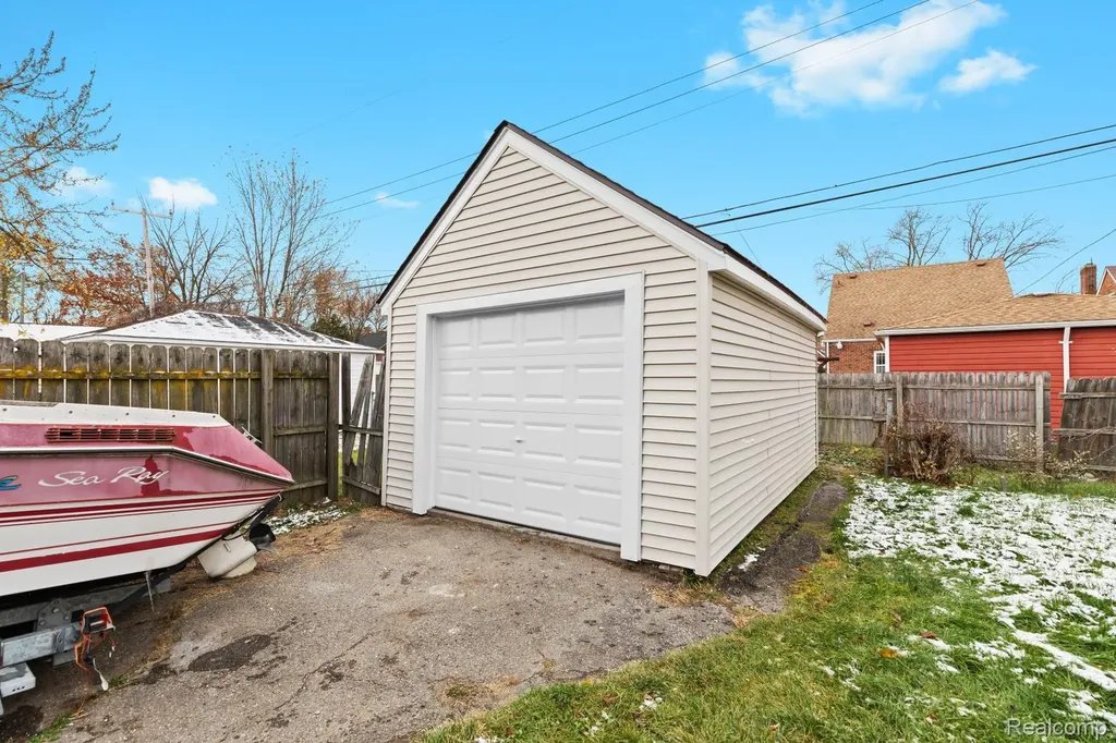 18935 Mansfield Street Detroit City MI 48235