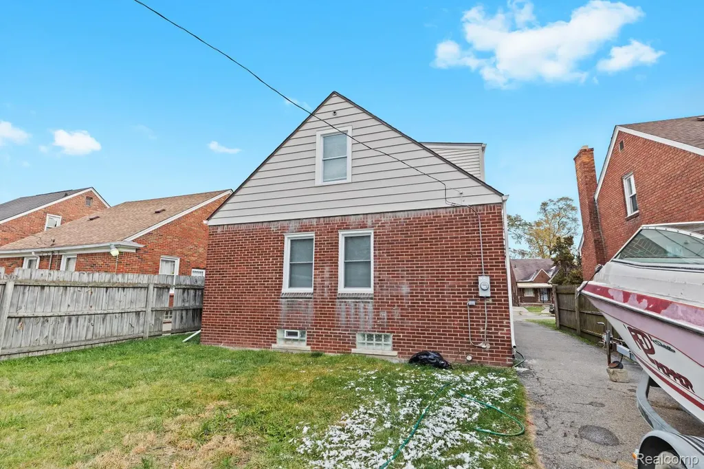 18935 Mansfield Street Detroit City MI 48235