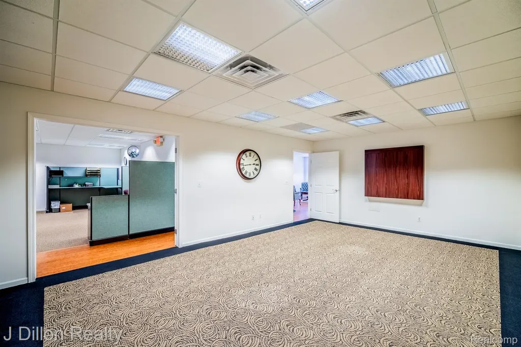 4621 & 4615 S Wayne Road Wayne City MI 48184