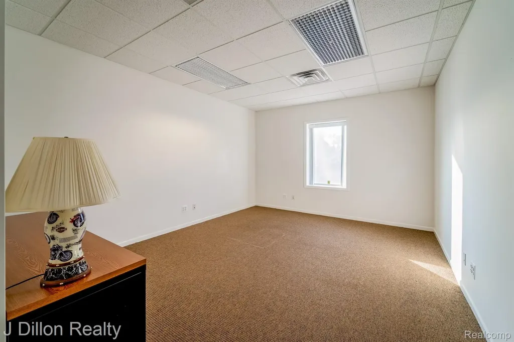 4621 & 4615 S Wayne Road Wayne City MI 48184