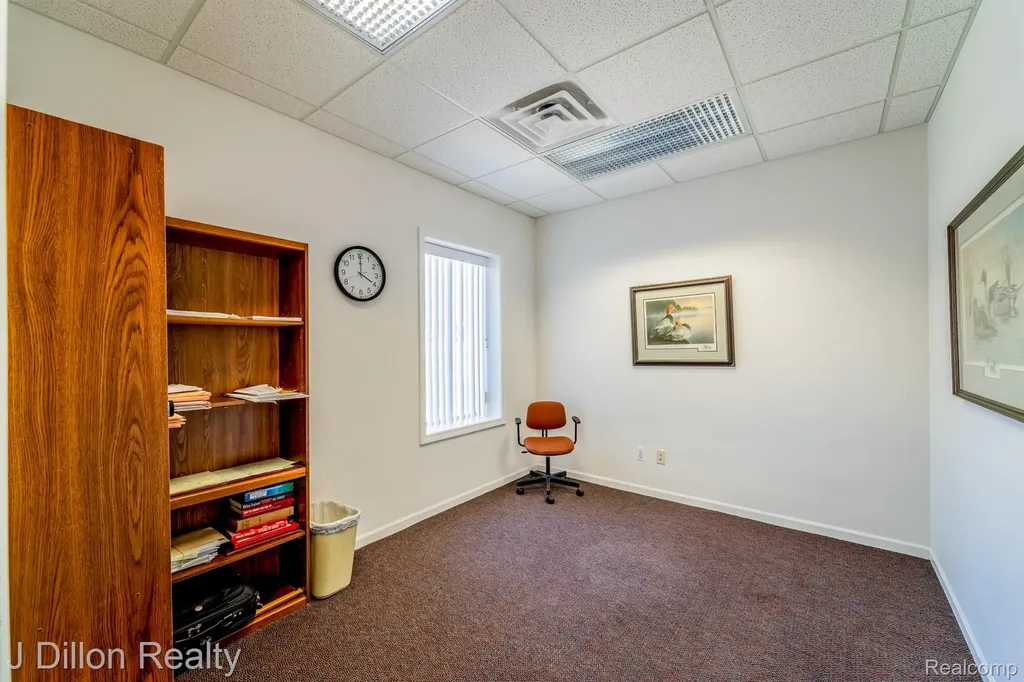 4621 & 4615 S Wayne Road Wayne City MI 48184