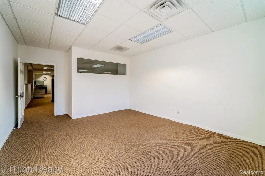 4621 & 4615 S Wayne Road Wayne City MI 48184