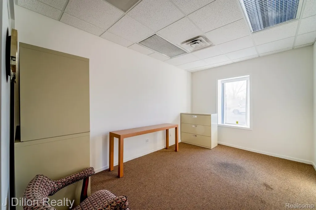 4621 & 4615 S Wayne Road Wayne City MI 48184