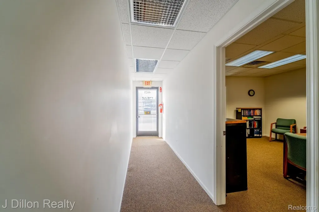4621 & 4615 S Wayne Road Wayne City MI 48184