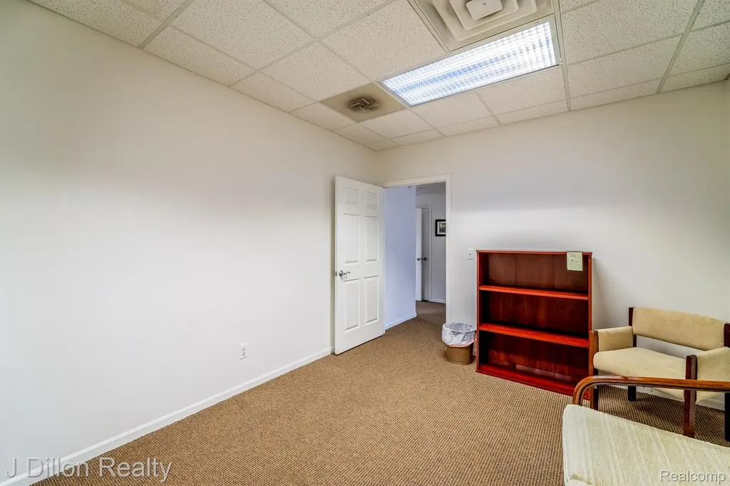 4621 & 4615 S Wayne Road Wayne City MI 48184