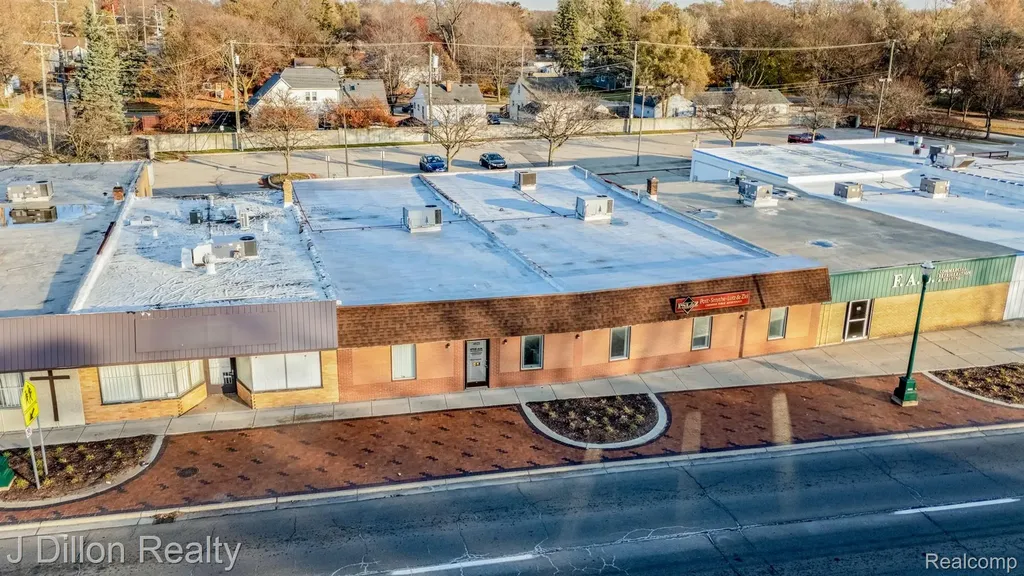 4621 & 4615 S Wayne Road Wayne City MI 48184
