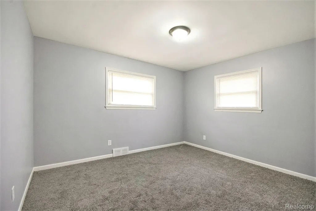 21110 Beaconsfield Street St. Clair Shores City MI 48080