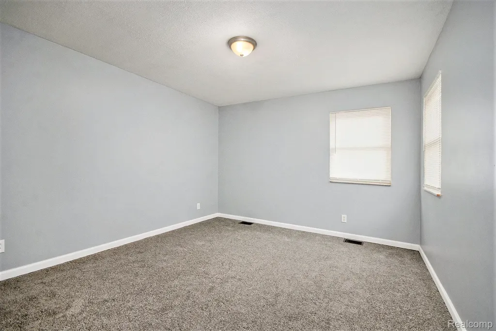 21110 Beaconsfield Street St. Clair Shores City MI 48080