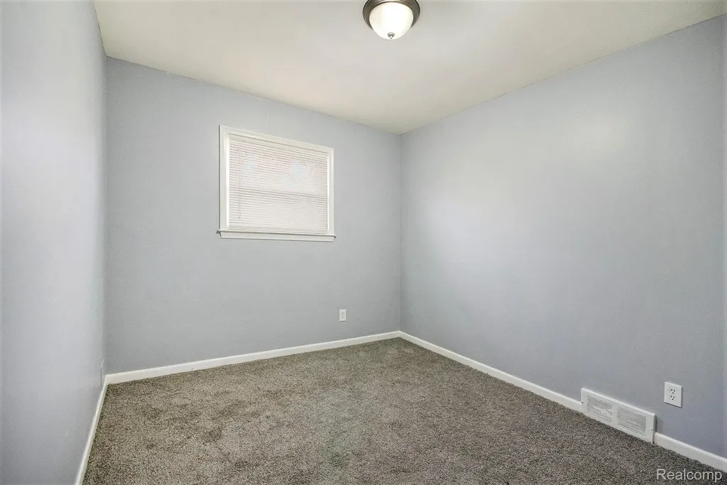 21110 Beaconsfield Street St. Clair Shores City MI 48080