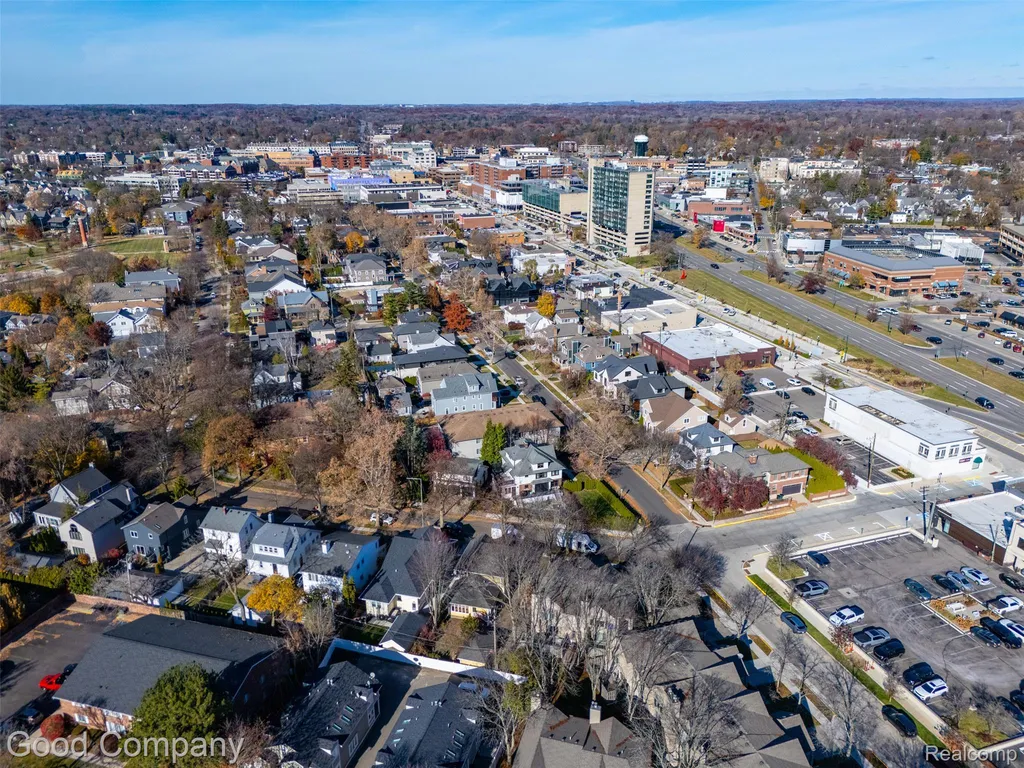 1308 E Lincoln Street Birmingham City MI 48009