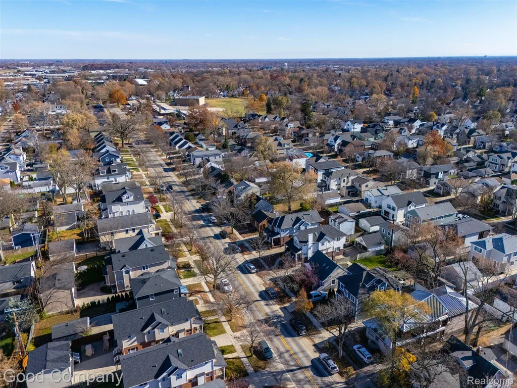 1308 E Lincoln Street Birmingham City MI 48009