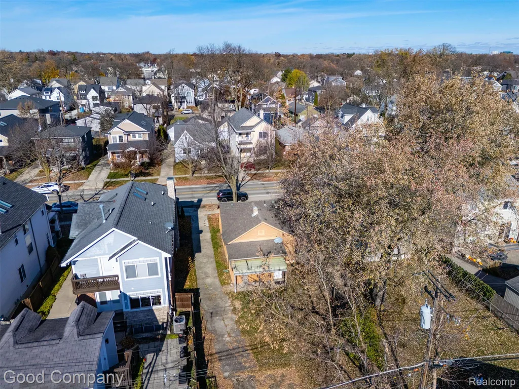 1308 E Lincoln Street Birmingham City MI 48009