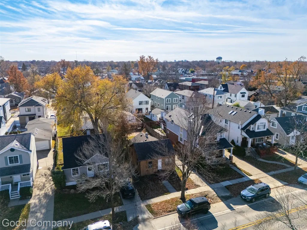 1308 E Lincoln Street Birmingham City MI 48009