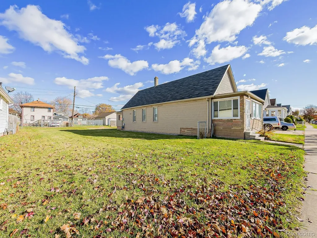 75 E Henry Street River Rouge City MI 48218