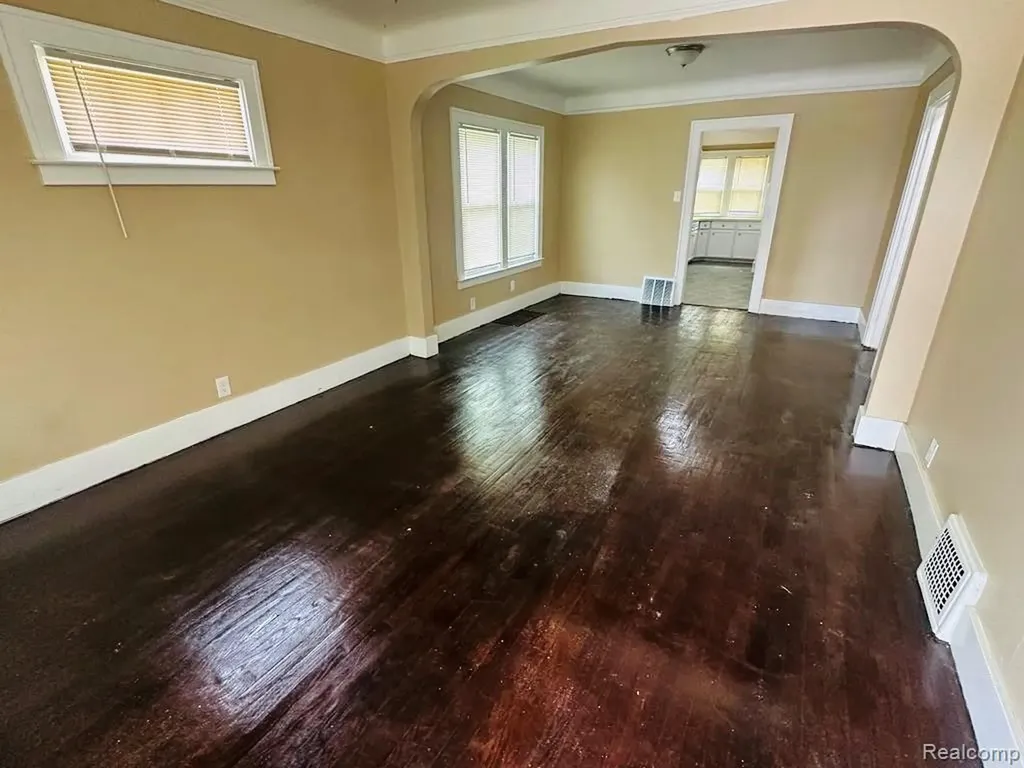 8150 Burnette Street Detroit City MI 48204