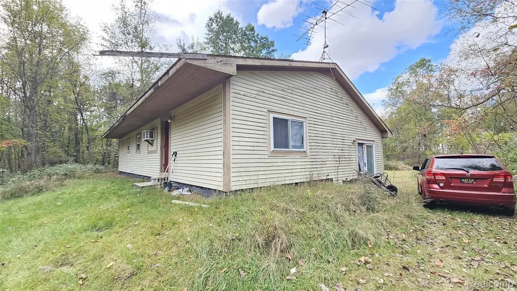 37 Risch Road Webberville Village MI 48892