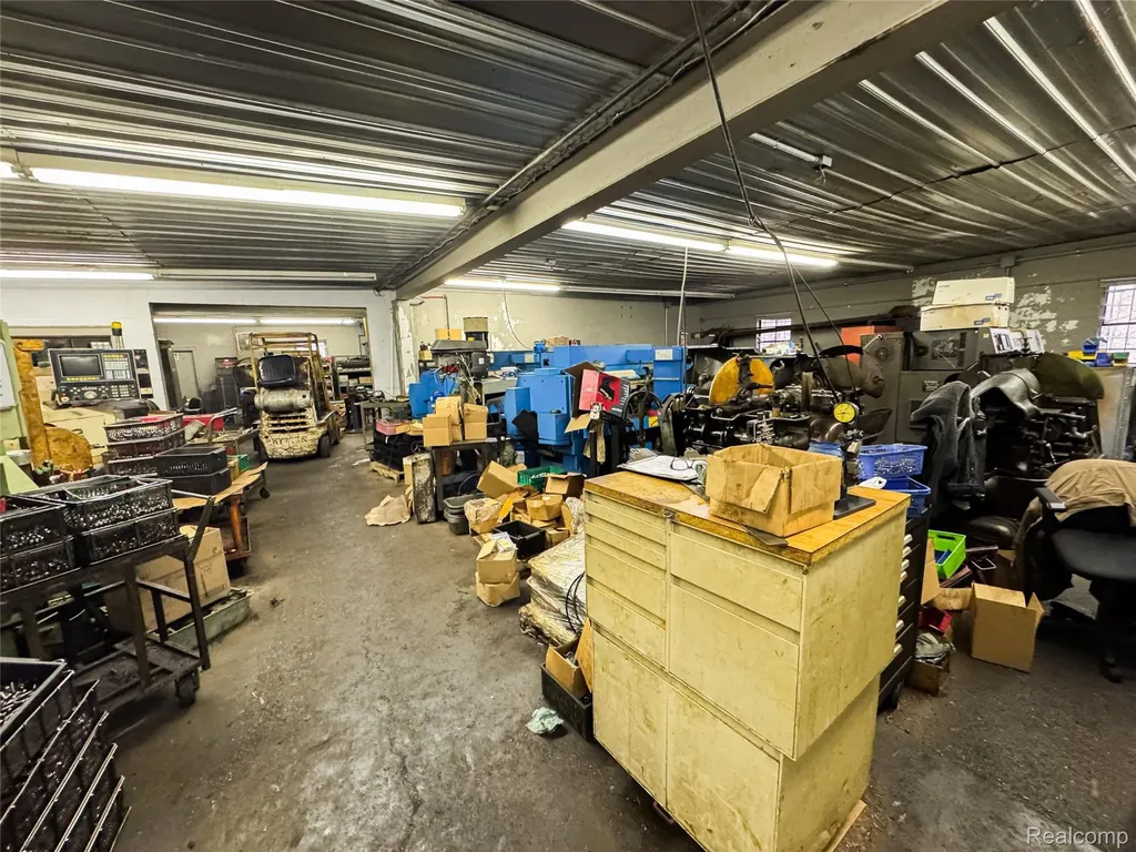 6465 N Saginaw Street Mt. Morris Township MI 48458
