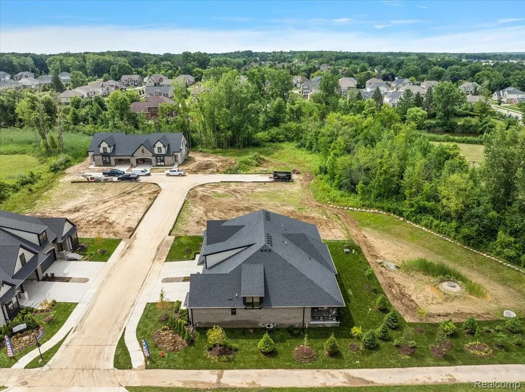 2031 Breckenridge Court Rochester City MI 48307