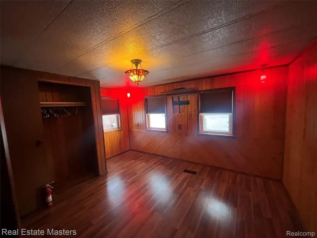 5117 Ravenswood Road Kimball Township MI 48074