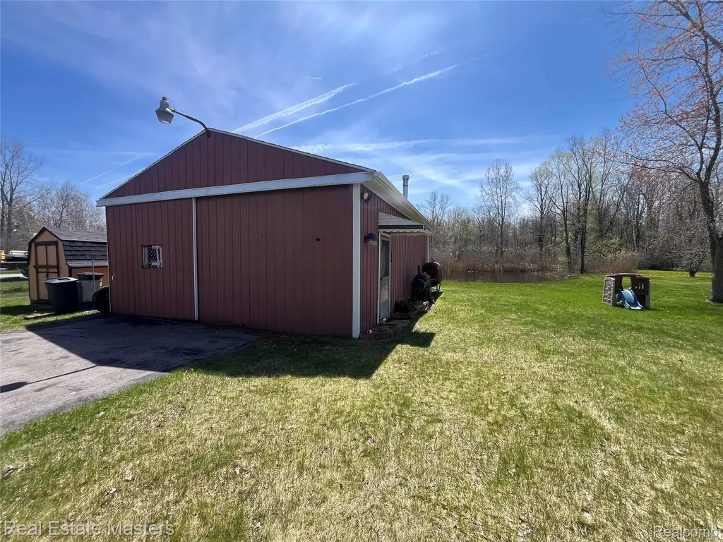 5117 Ravenswood Road Kimball Township MI 48074
