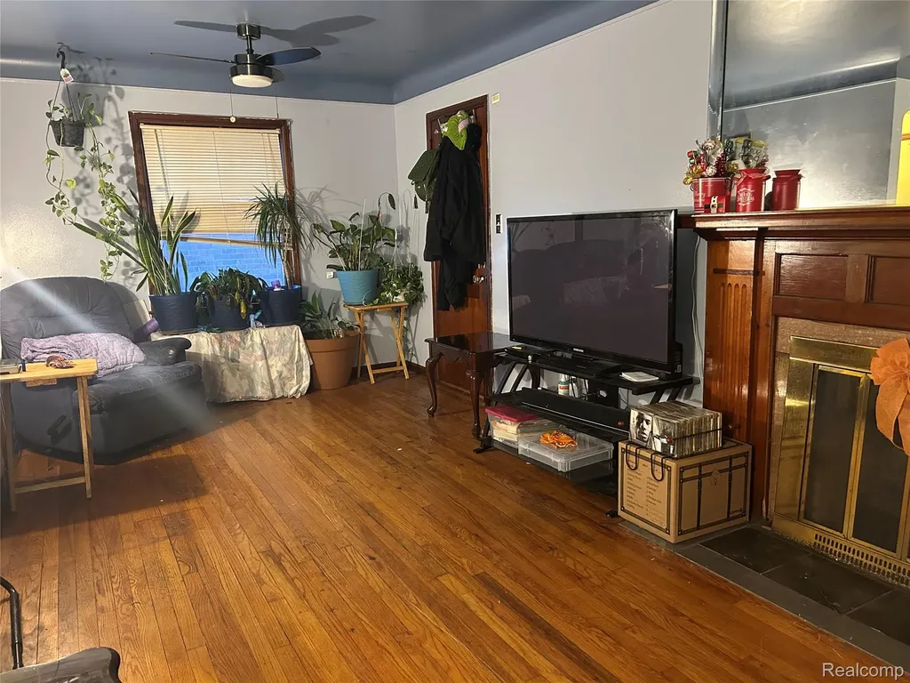 18415 Edinborough Road Detroit City MI 48219