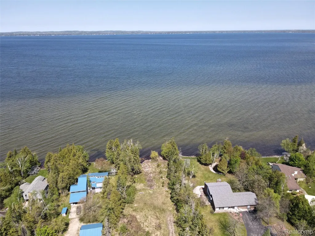 1197 Needle Point Drive Cheboygan City MI 49721