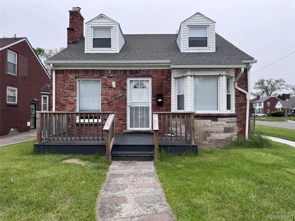 8700 W 7 Mile Road Detroit City MI 48221