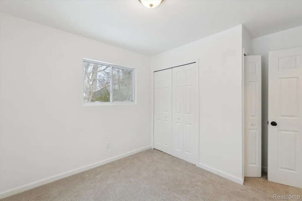 10031 Carmer Road Fenton City MI 48430