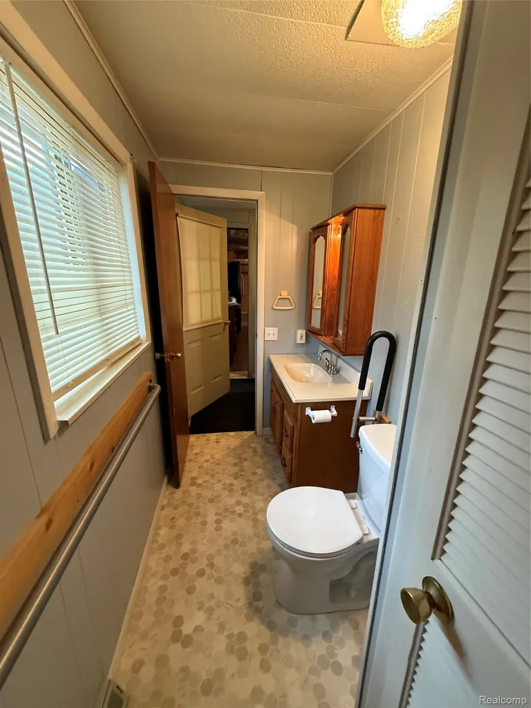4126 Montgomery Marlette City MI 48453