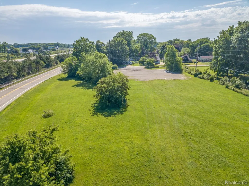 45109 I-94 South Service Drive Van Buren Charter Township MI 48111