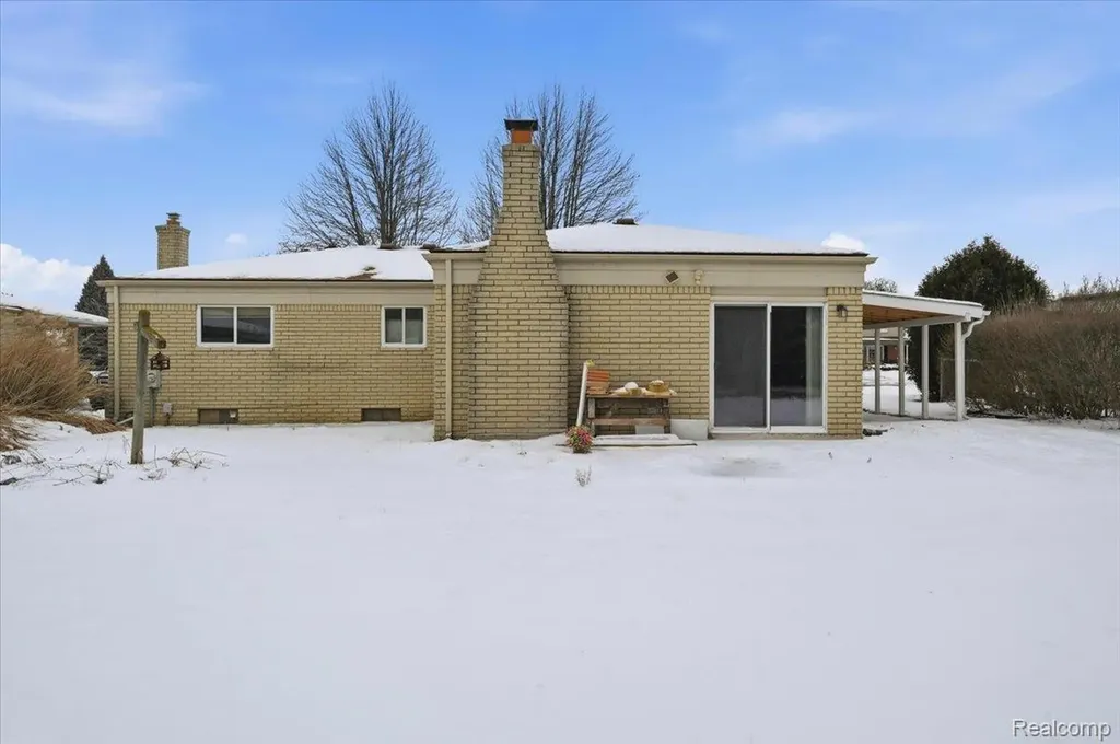 2938 Fox Hill Drive Sterling Heights City MI 48310