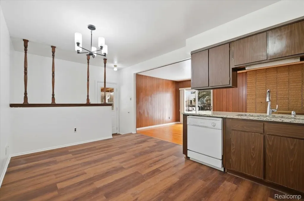 2938 Fox Hill Drive Sterling Heights City MI 48310