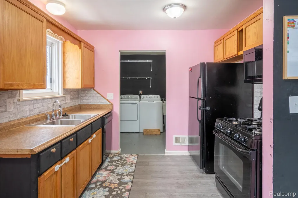 6144 Princess Street Taylor City MI 48180
