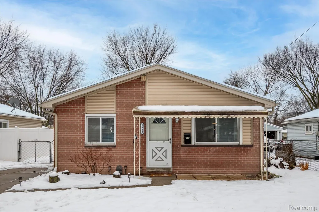 6144 Princess Street Taylor City MI 48180