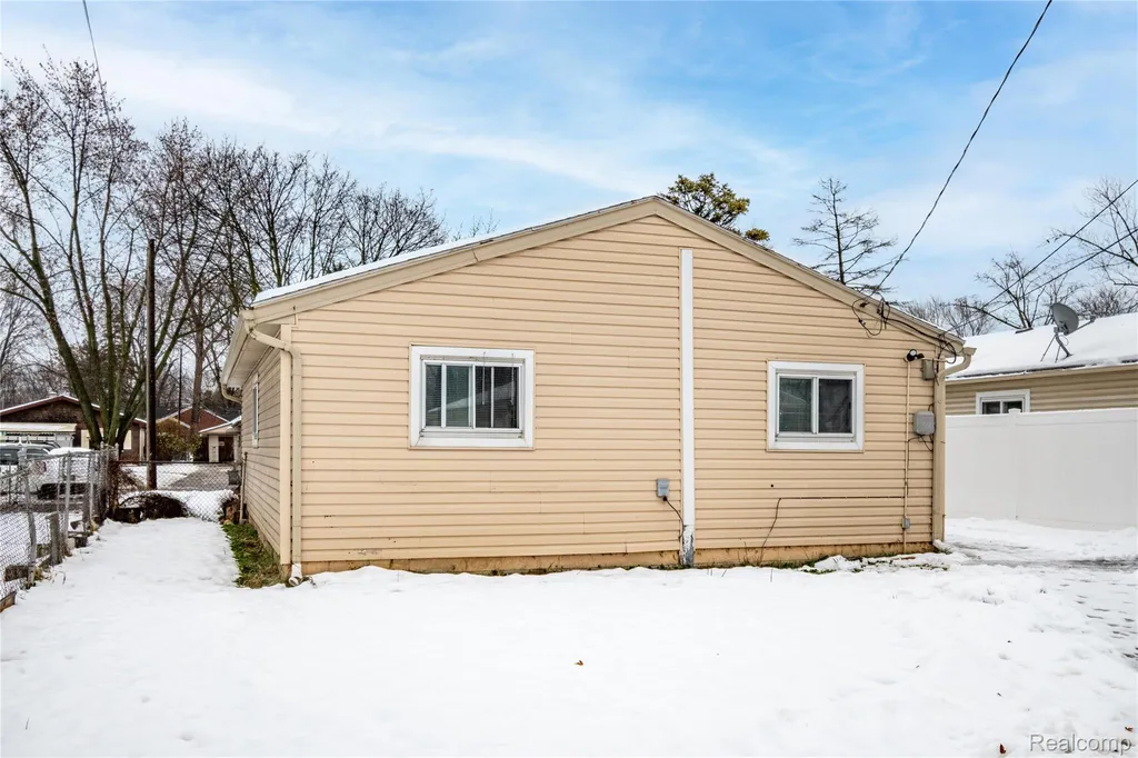 6144 Princess Street Taylor City MI 48180