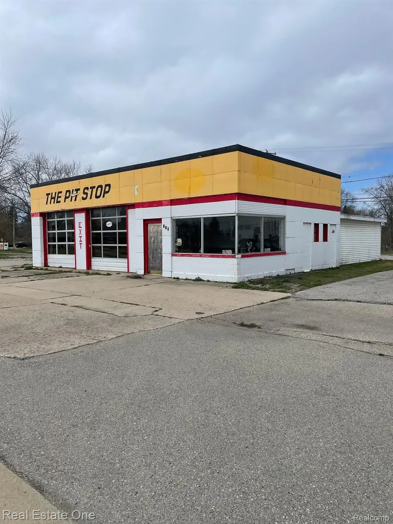 421 N State Street Oscoda Charter Township MI 48750