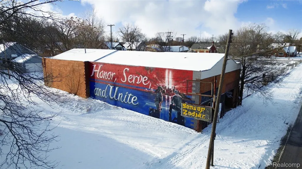1545 M L King Avenue Flint City MI 48503