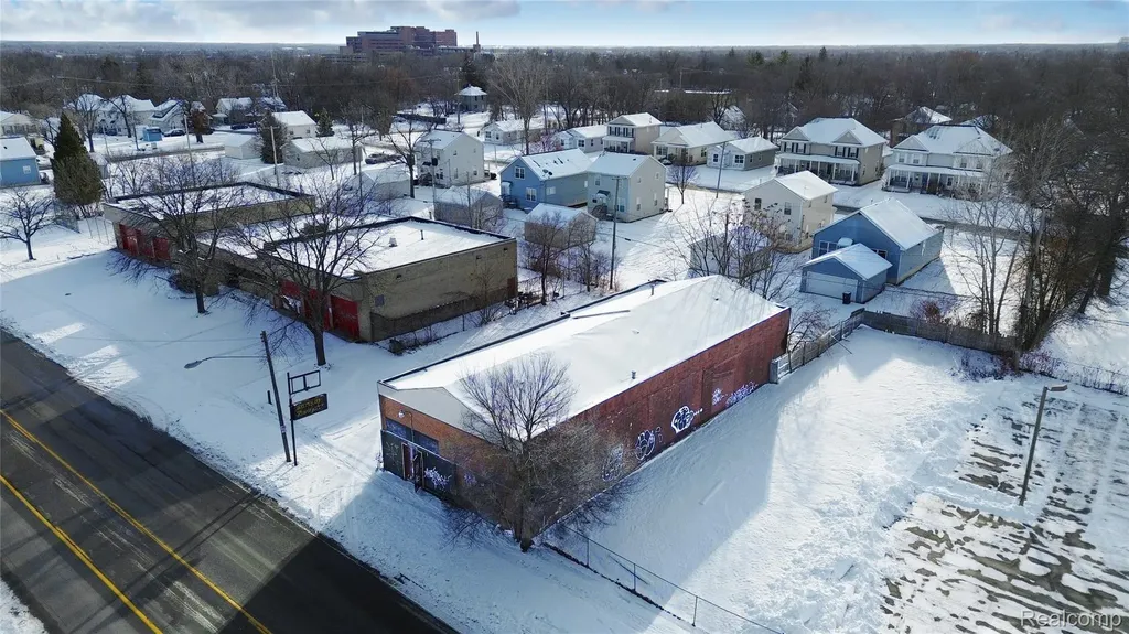 1545 M L King Avenue Flint City MI 48503