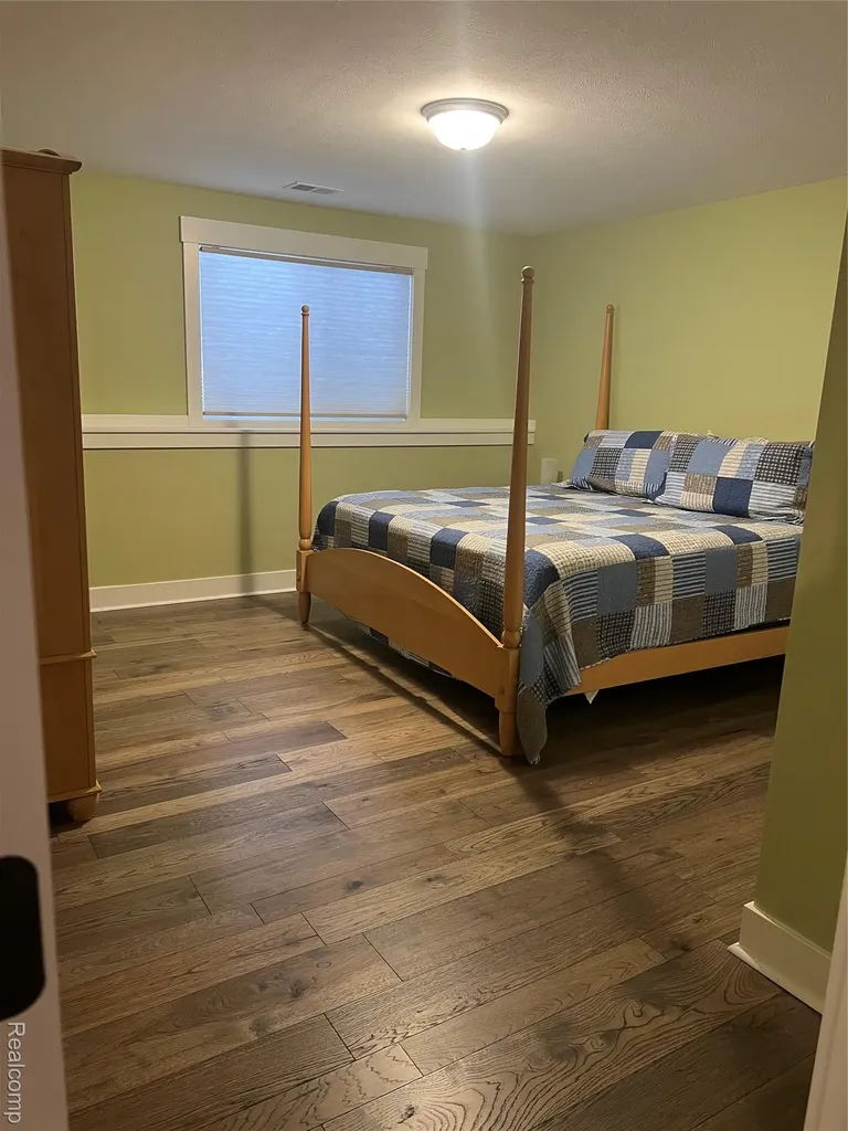 8858 Lapham Drive NE Algoma Township MI 49341