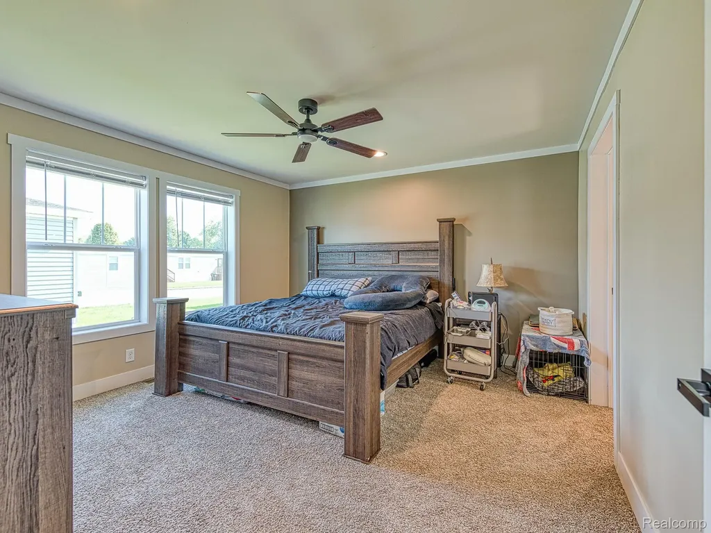 501 Washington Sumpter Township MI 48111